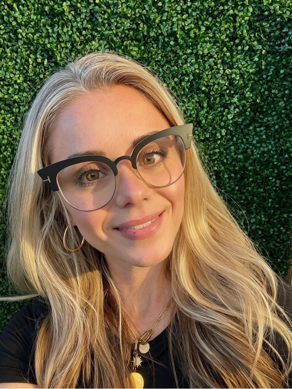 Tom Ford Alexandria-02- Matte Black Cateye Glasses - Chic Oversized Frames
